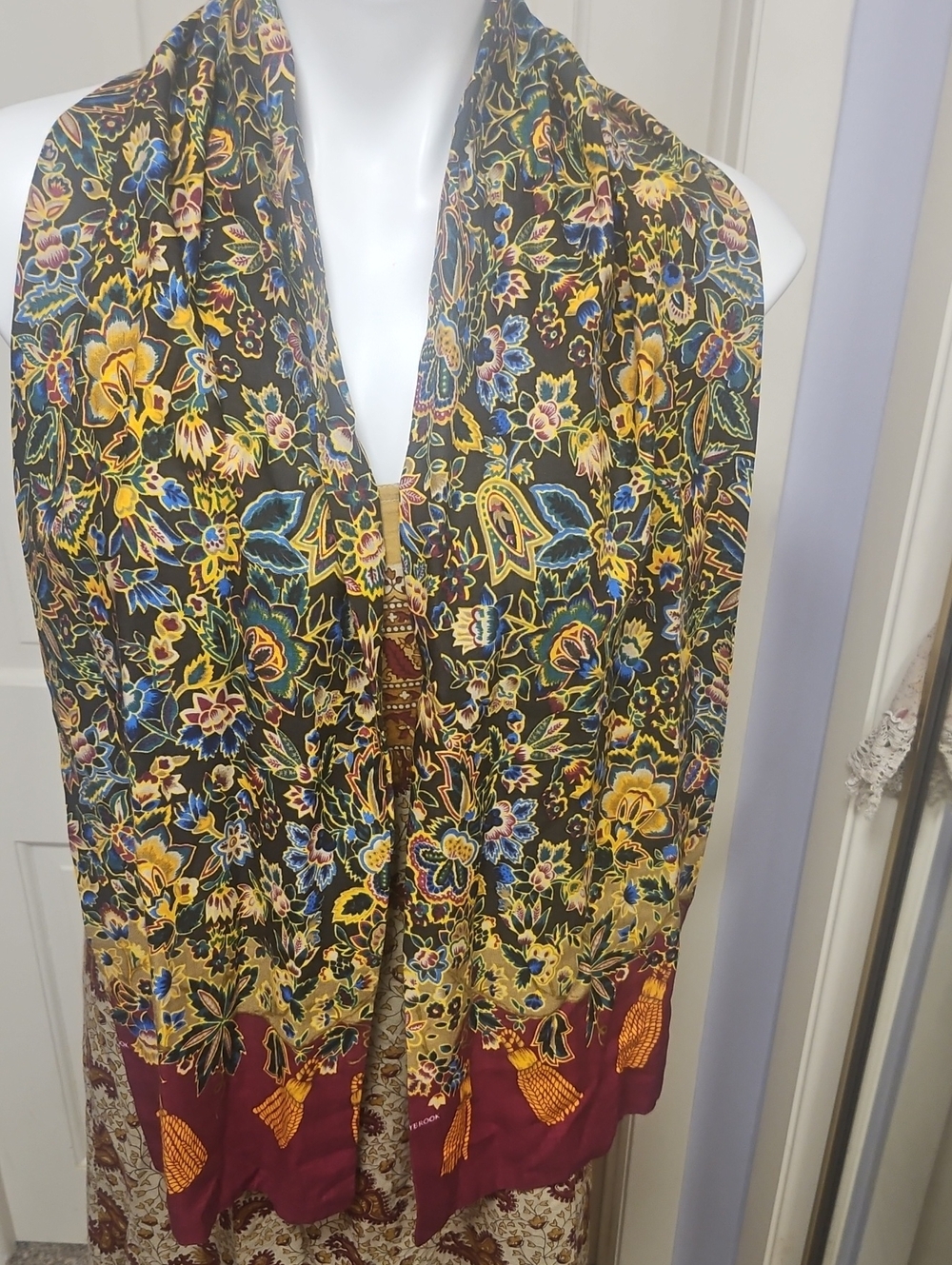 VTG grannycore Floral Multicolor Fall Autumn Scarf